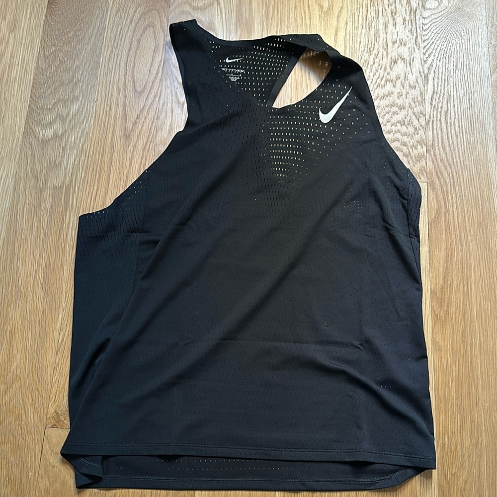 Nike Men’s Singlet AeroSwift